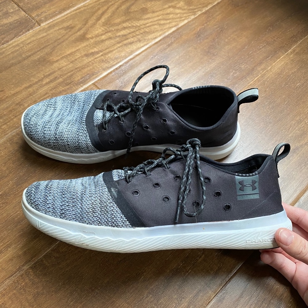 Under Armour Sneakers